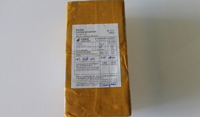 Заказал китайский телефон, и вот пришла посылка... (15 фото + 1 видео)