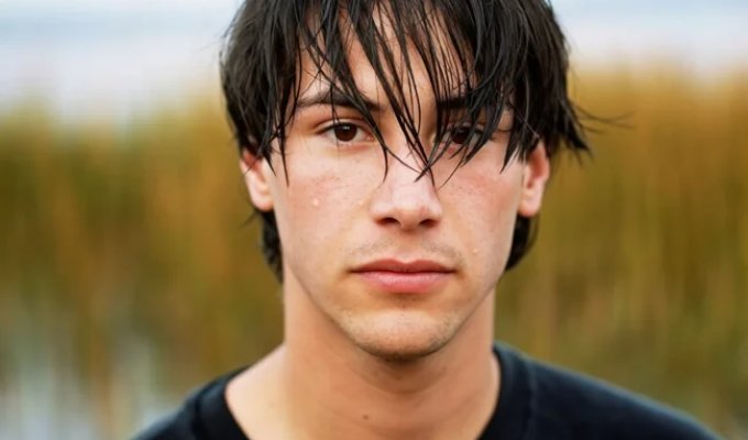 Before "The Matrix," He Starred in a Corn Flakes Commercial: 20 Rare Photos of Young Keanu (21 photos)