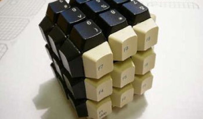 Необычные вещи с дизайном от кубика Рубика (12 фото)