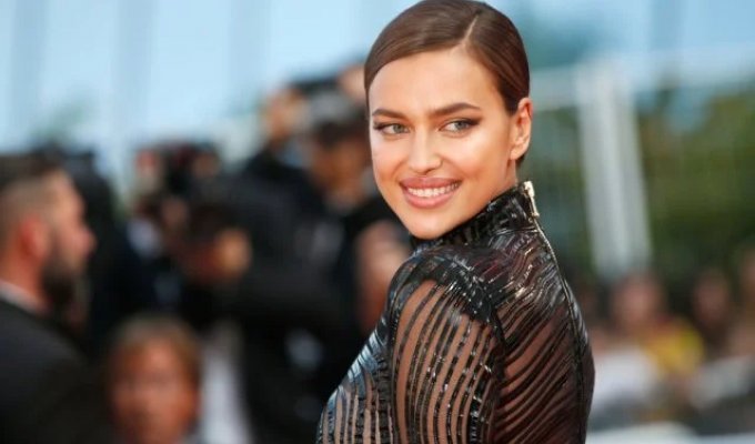 Irina Shayk's look for Halloween 2024: and no, she's not naked (5 photos)