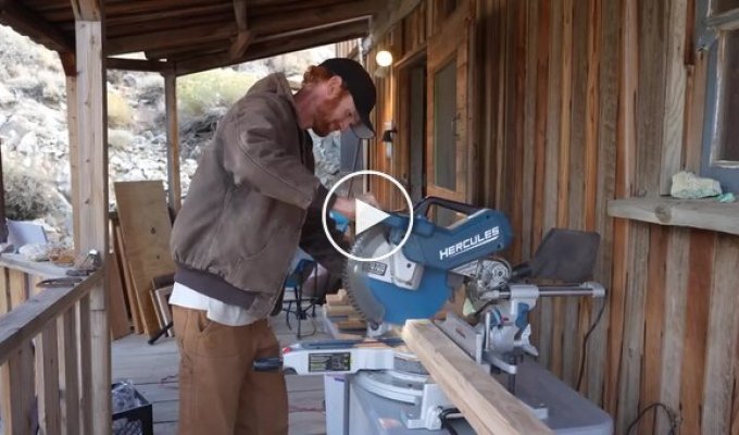 Man buys and moves into an abandoned desert town