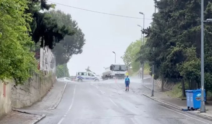 Авария из-за разлитого дизельного топлива (2 фото + 1 видео)