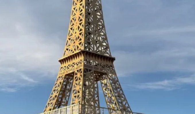 В казахстанском селе появилась собственная «Эйфелева башня» высотой с десятиэтажный дом (3 фото + видео)