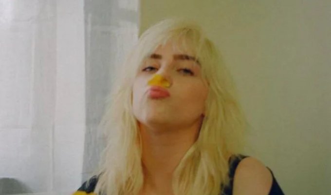 Билли Айлиш отмечает 24-летие (10 фото)