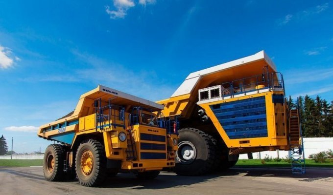 Экскурсия на БелАЗ и самый большой грузовик планеты (13 фото)