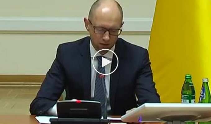 Яценюк: В Украине есть два агрессора. Внешний и внутренний