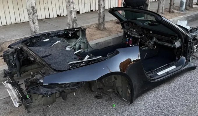 Викрадений Porsche 911 «розділи» так, що його неможливо впізнати (8 фото)