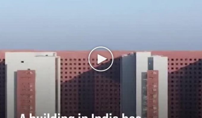 Самое большое в мире офисное здание в индийском городе Сурат