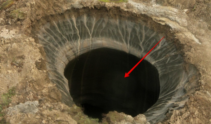 Что нашли на дне таинственной воронки на Ямале (17 фото)