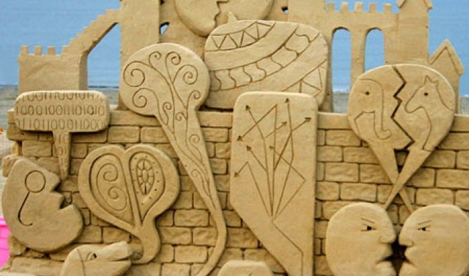  Скульптуры из песка (14 Фото)