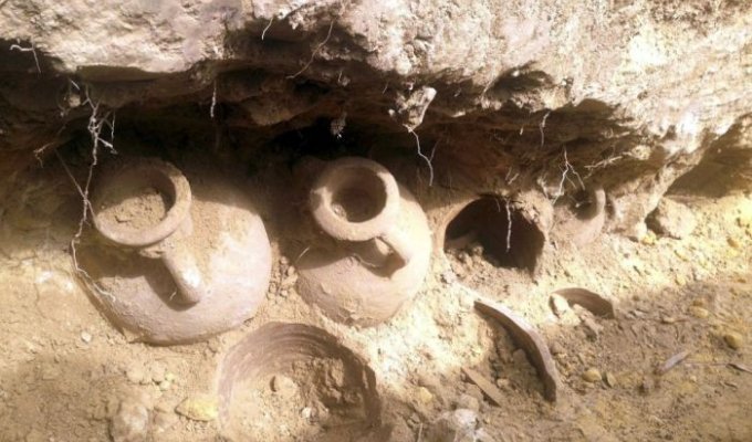 Испанские строители обнаружили древний клад (10 фото)