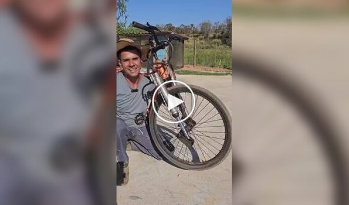 Brazilian man builds a bicycle that runs on compressed air