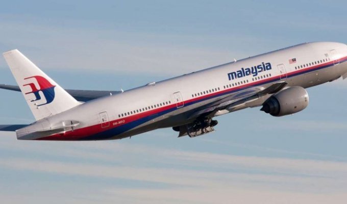 Мнение эксперта: в малайзийском "Боинге" MH370 возник пожар и экипаж погиб мгновенно (5 фото + 1 видео)