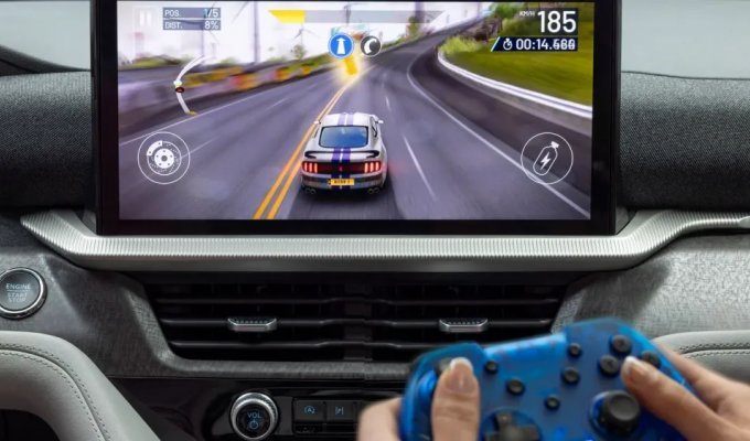 Ford presented a car multimedia system with Youtube and 3D games (7 photos)