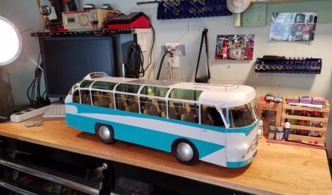 Модель автобуса ЛАЗ-697Е своими руками в масштабе 1:12 (20 фото)