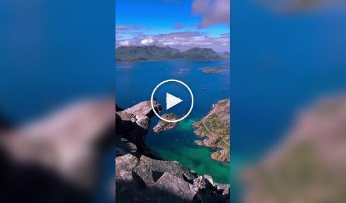 На Лофотенских островах в Норвегии можно провести половину лета с постоянным днем