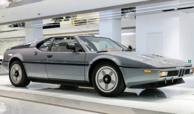 1980 BMW M1, owned by one of its creators, will soon be auctioned in Munich (12 photos + 1 video)
