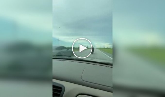 Провальная попытка посоревноваться