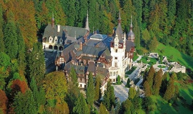 Замок Пелеш (Castelul Peles) в Румынии (55 фото + 2 видео)