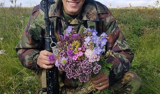 История героя России сержанта Евгения Эпова (3 фото)