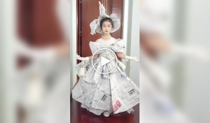 A Spectacular Outfit for a School Fashion Show