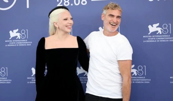 Lady Gaga and Joaquin Phoenix came to Venice to present the second "Joker" (7 photos)