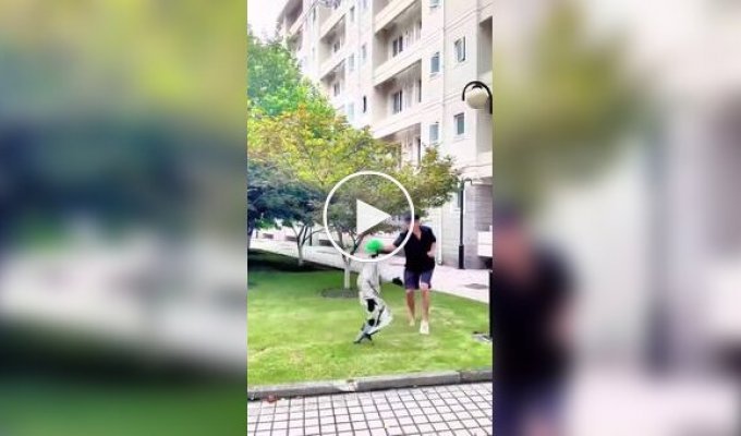 Добірка приколів з роботами