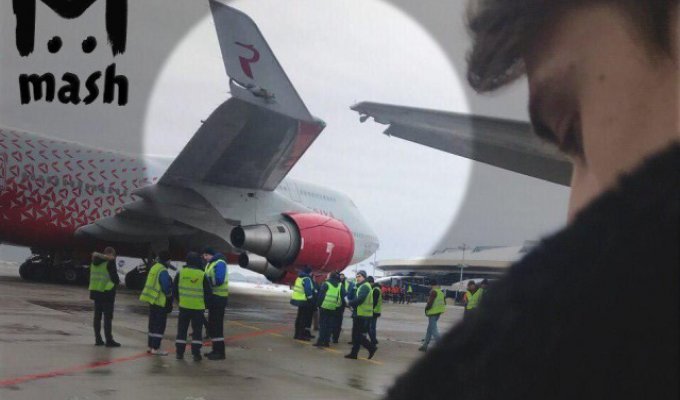 В аэропорту Внуково столкнулись два авиалайнера (5 фото)