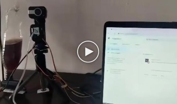 Это устройство помогает не отвлекаться, стреляя во владельца струей кофе
