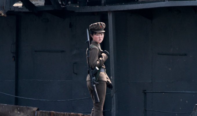 Работающие женщины Северной Кореи (20 фото)