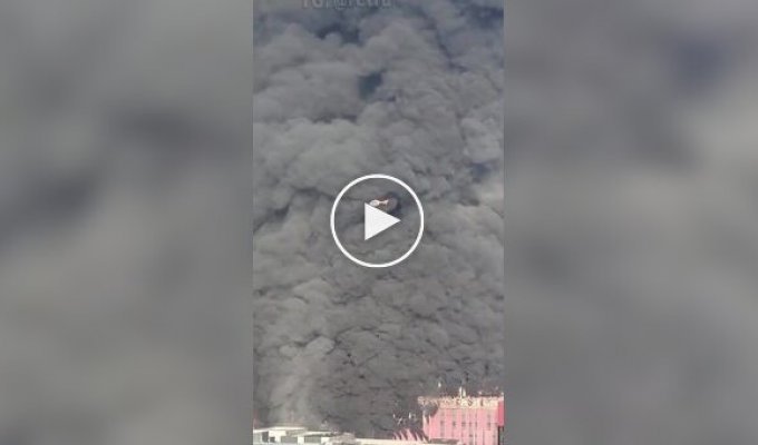 Тушение пожара в корейском логистическом центре