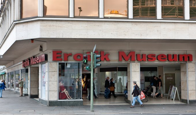 Берлинский музей эротики (25 фото)