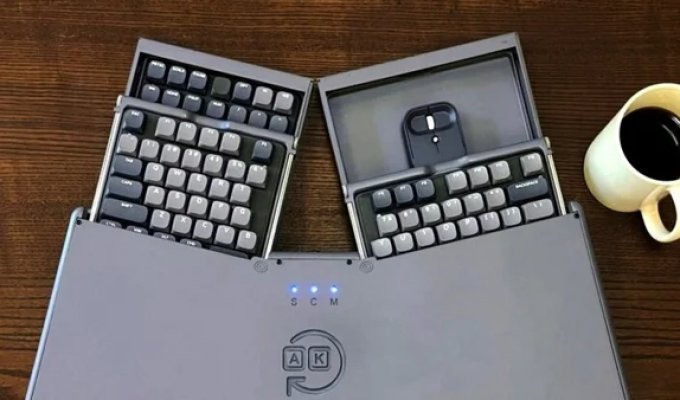 Unusual retractable keyboard with a mouse option (4 photos + 2 videos)