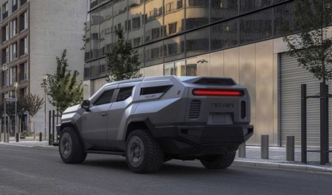 Cadillac Escalade turned into an SUV from science fiction films (4 photos)