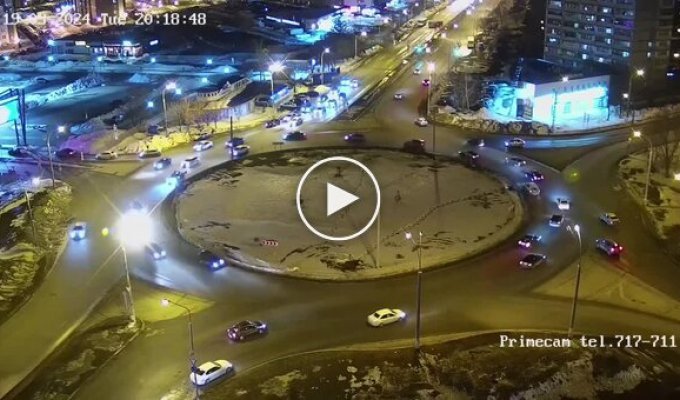 The guy knows how to enter a roundabout