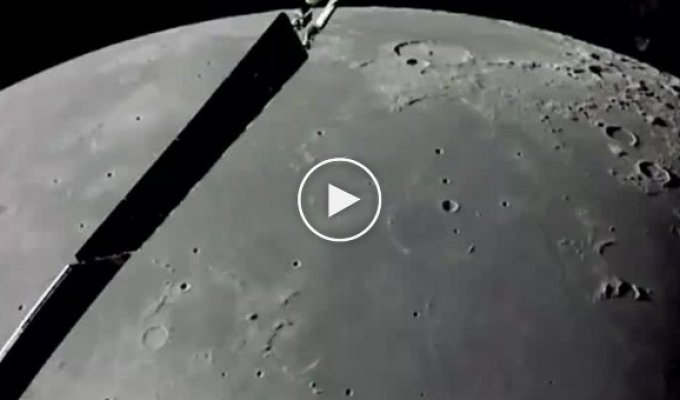 Апарат Orion надіслав фантастичне відео Місяця з дуже близької відстані