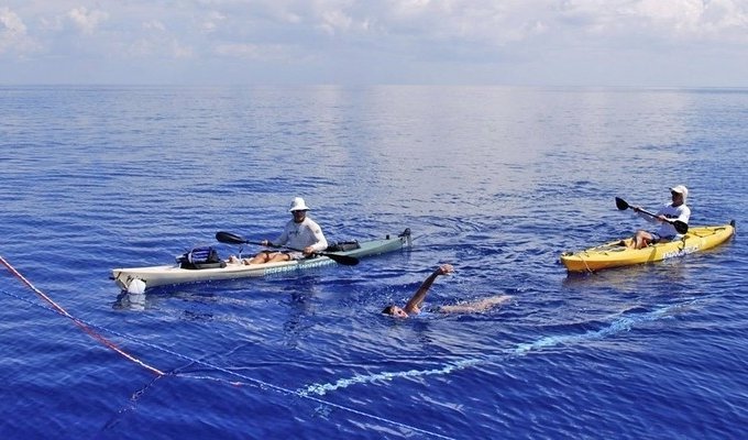Попытка Дианы Найяд преодолеть 165 км по морю не увенчалась успехом (8 фото)