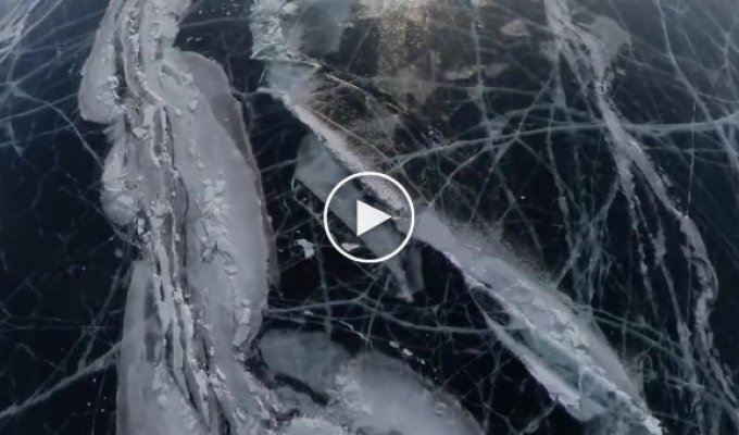 Посадка самолета на лед озера Байкал