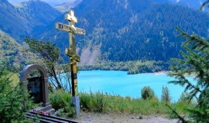 The Lake Issyk Tragedy: How a Mountain Mudslide Destroyed a Kazakh Resort (9 photos)