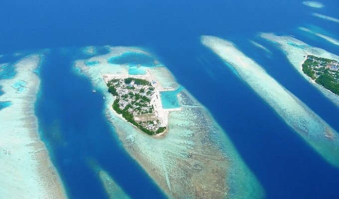 Экзотические острова с крыла самолета (16 фото)