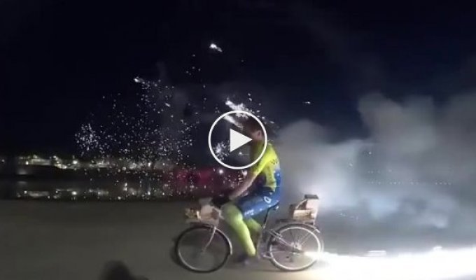 An Italian celebrated by installing a set of fireworks on his bicycle