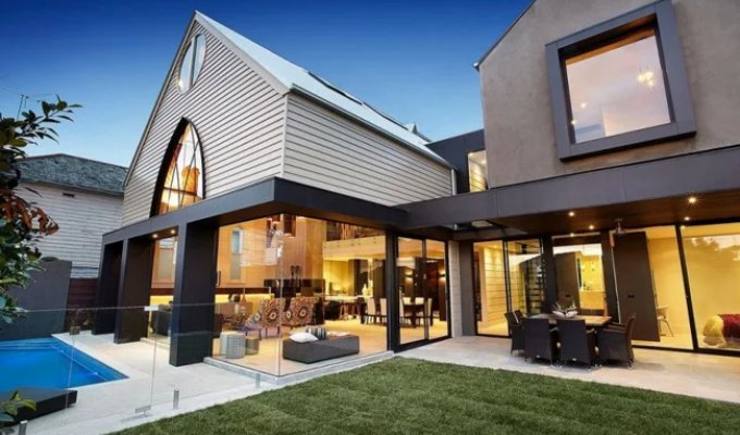From Sacred to Secular: 5 Converted Churches That Found a Second Life (11 Photos)