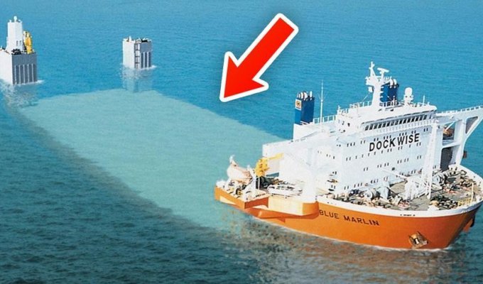 How did “half-submerged” ships appear and why are they being built? (8 photos + 2 videos)