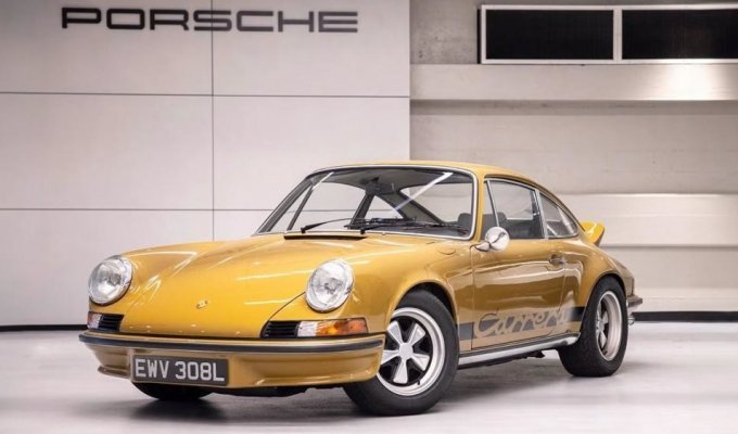 1972 Porsche 911 Carrera RS with almost no mileage was valued at $1,000,000 (22 photos)