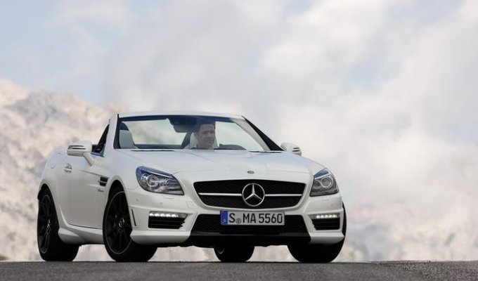 Новый Mercedes SLK55 AMG (39 фото + 3 видео)