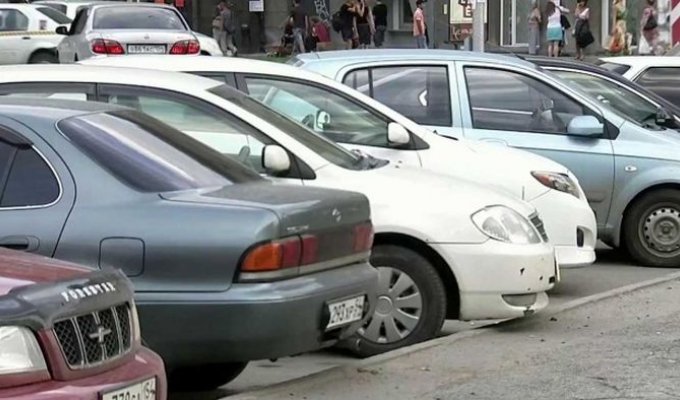 Машины-двойники на российских дорогах (3 фото)