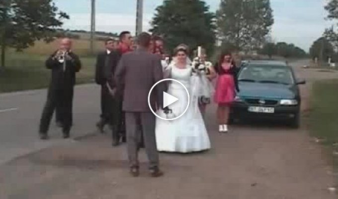 Небольшая неудача на свадьбе