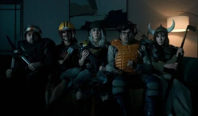 «Удачи, веселья, не сдохни» — новая хитовая комедия вышла в Сети (3 фото + видео)