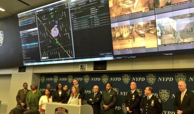 В Нью-Йорке появилась система, информирующая полицию о случаях использования огнестрельного оружия (4 фото)