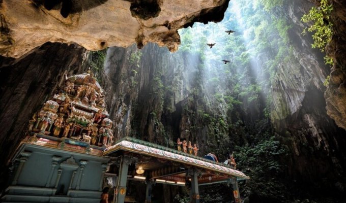 Пещеры Бату. Малайзия (27 фото)